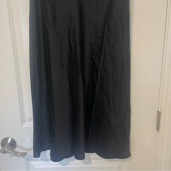 NWT REFORMATION | 100% Silk Petites Layla Silk Skirt in Black Size 6 - Picture 6 of 10